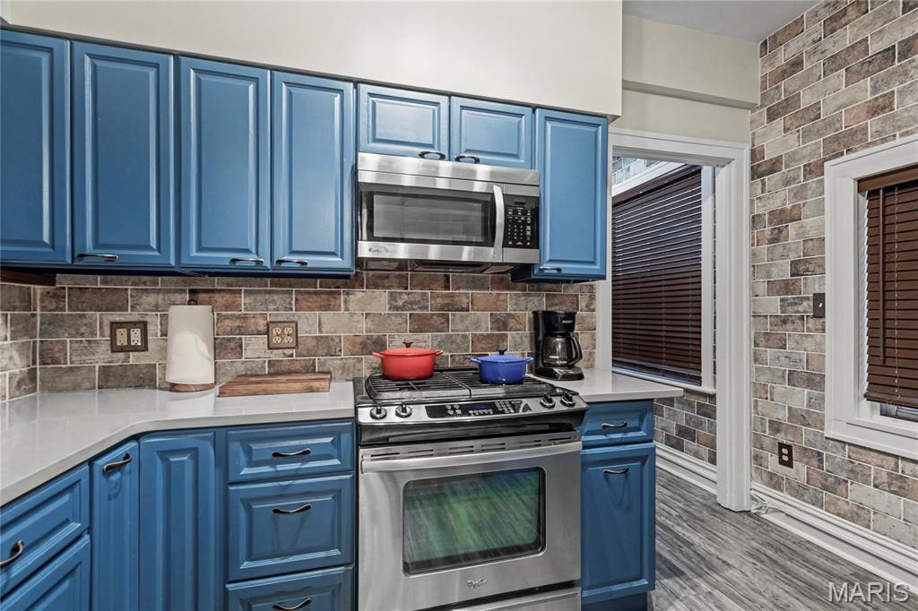 Versailles Condo - Residential