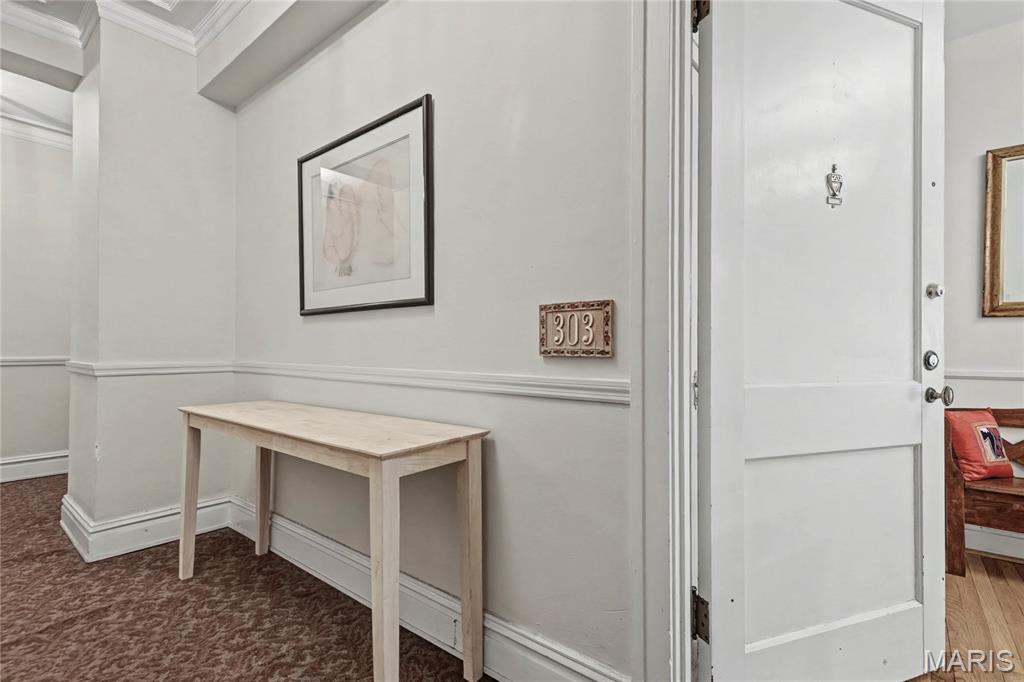 Versailles Condo - Residential