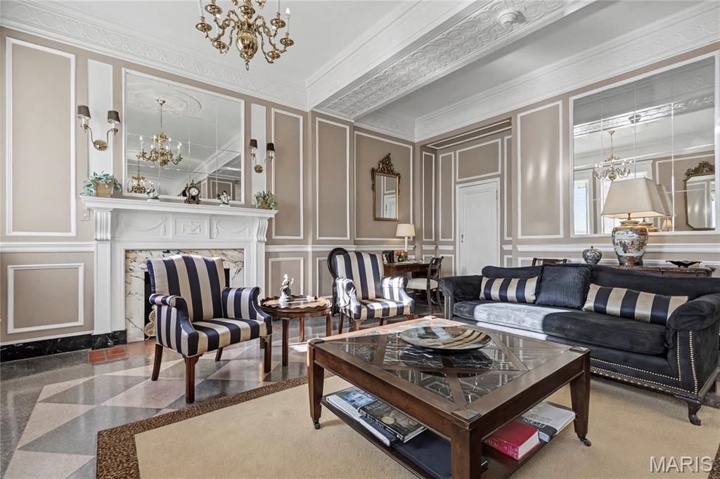 Versailles Condo - Residential