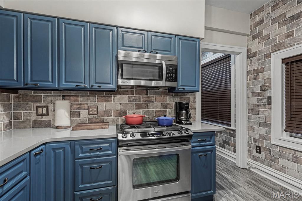 Versailles Condo - Residential