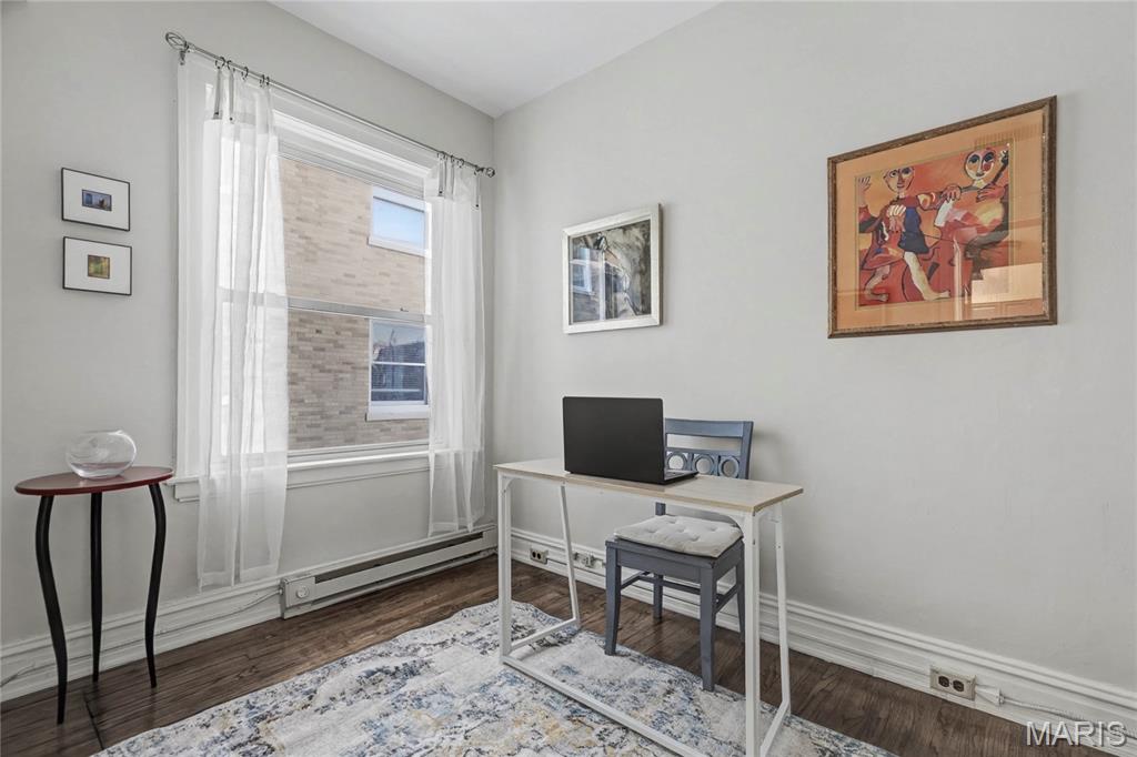 Versailles Condo - Residential