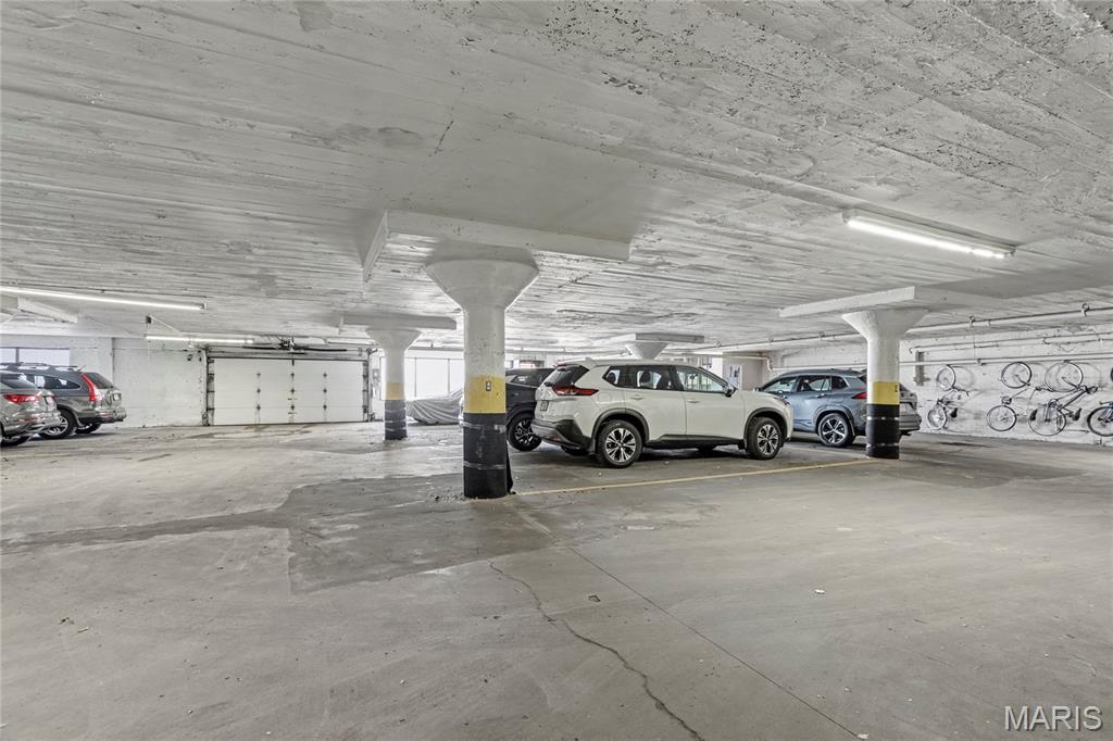 Versailles Condo - Residential