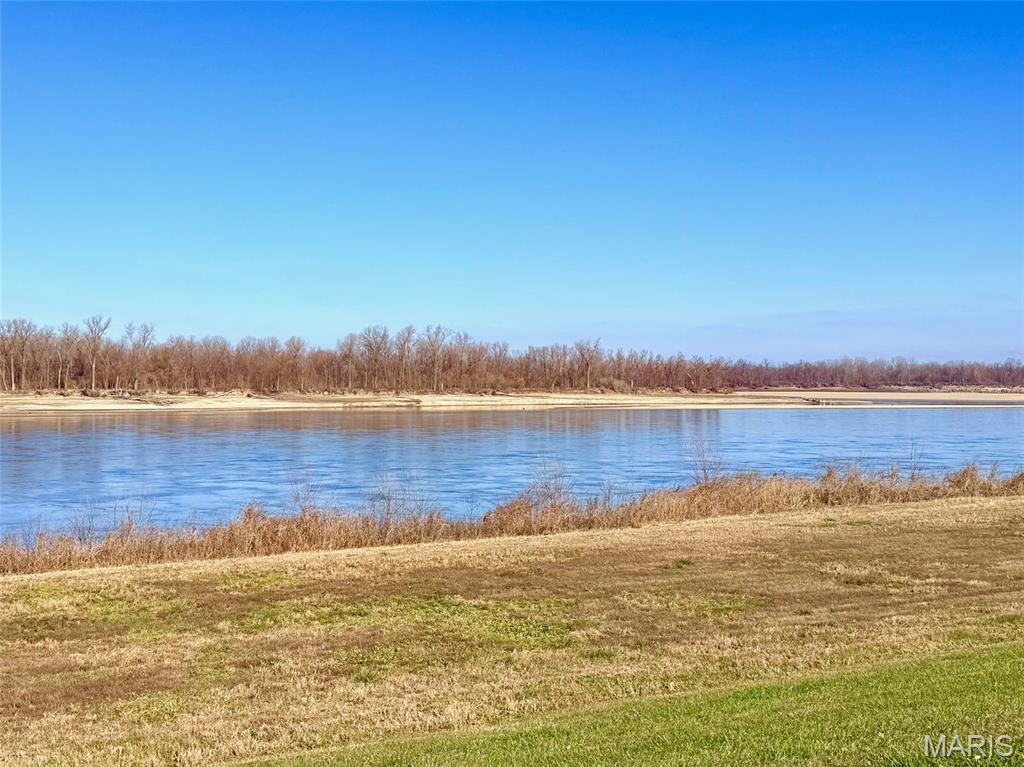 College Island - Land