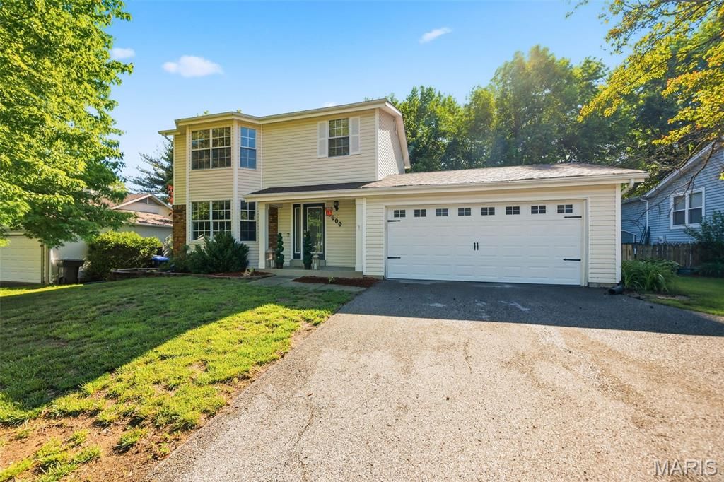Photo of 1316 Whispering Ridge Lane, St Peters, MO 63376 (MLS # 26020790)