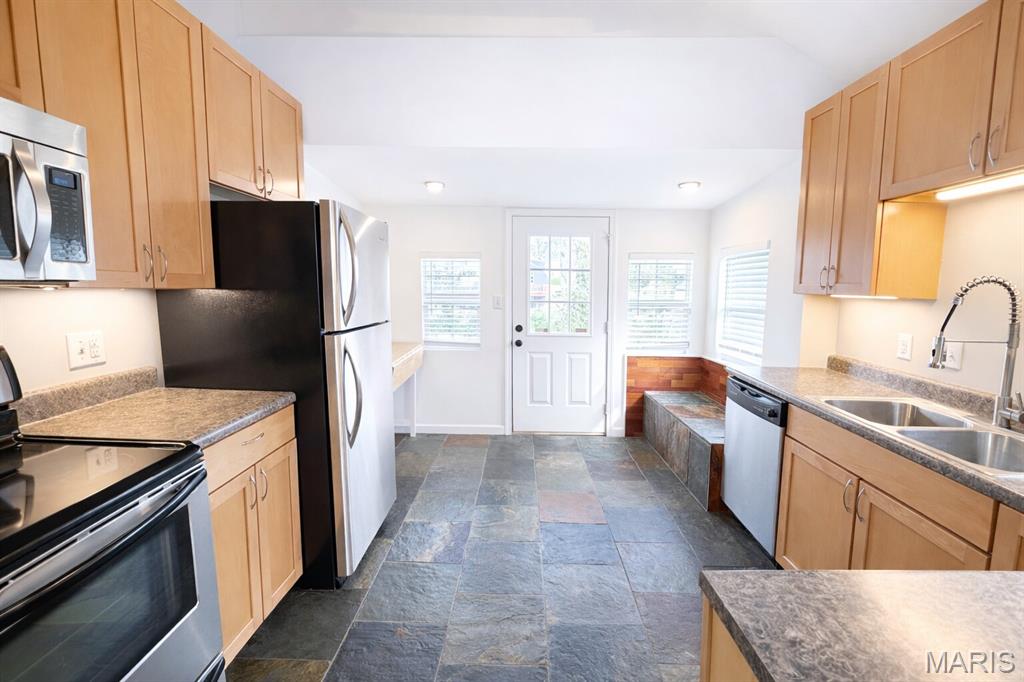 Rannells Add To Maplewood - Residential Lease