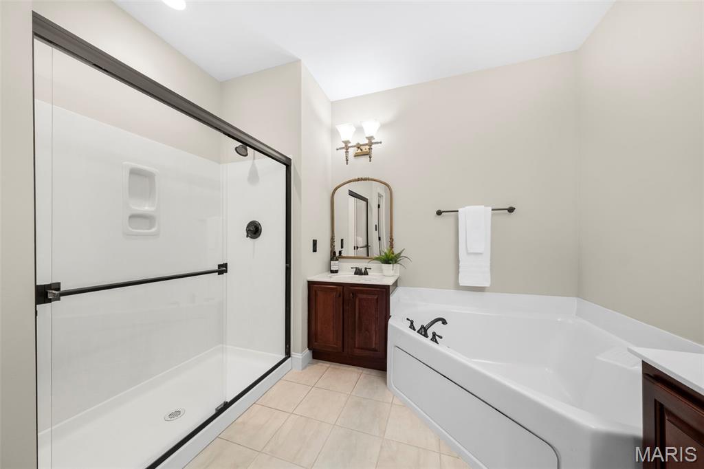 St Charles, Missouri 63303, United States, 3 Bedrooms Bedrooms, ,3 BathroomsBathrooms,Residential,Active,127433