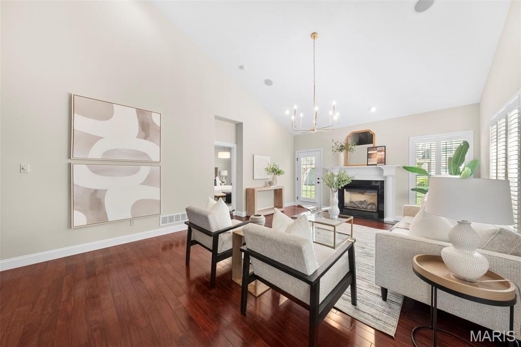 St Charles, Missouri 63303, United States, 3 Bedrooms Bedrooms, ,3 BathroomsBathrooms,Residential,Active,127433