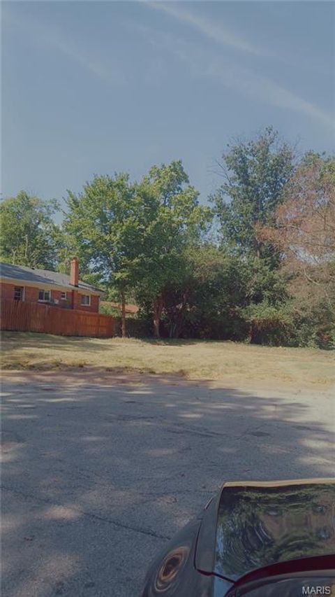 Tiny photo for 8015 Noel Court, University City, MO 63130 (MLS # 26018037)