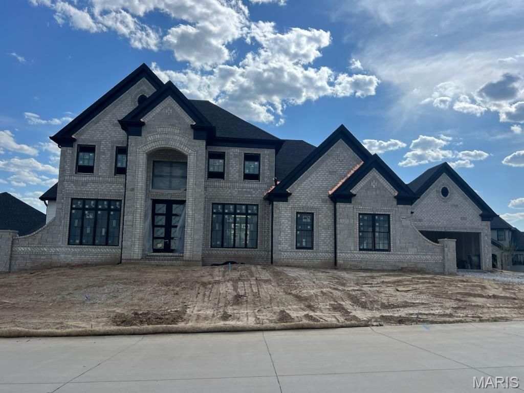 Photo of 744 Silver Buck Lane, Chesterfield, MO 63005 (MLS # 23023025)