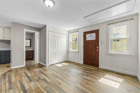 Tiny photo for 542 W Cherry Street, Winfield, MO 63389 (MLS # 25062433)