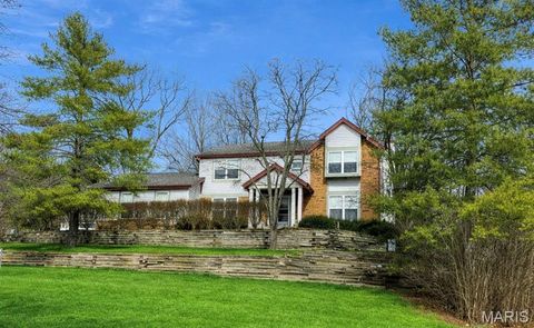 5839 Brookstone Terrace Drive Oakville MO 63129