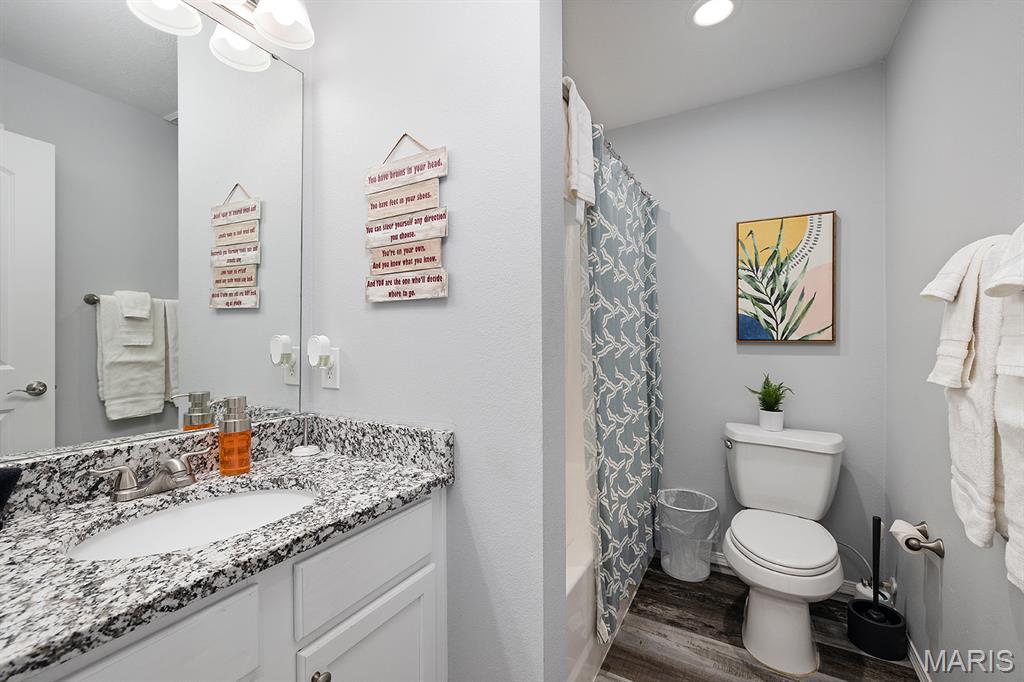 The Vineyard Condominiums - Residential