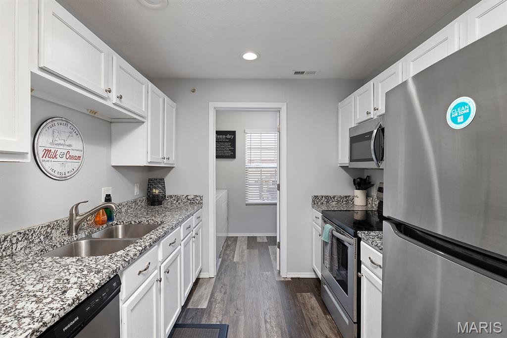 The Vineyard Condominiums - Residential