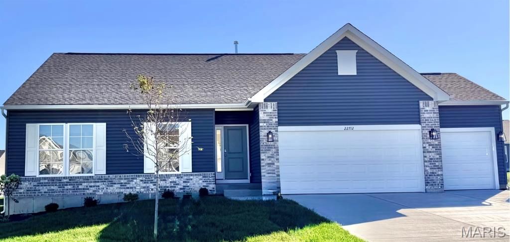 Photo of 22712 Danison Drive, Warrenton, MO 63383 (MLS # 25073238)