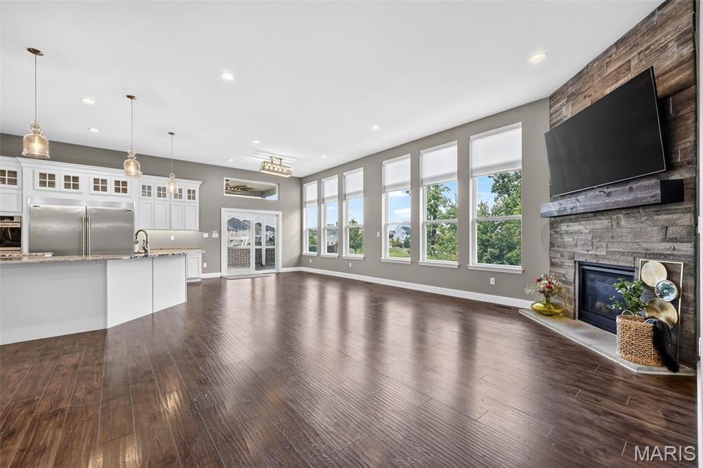 401 Hamlet Court
