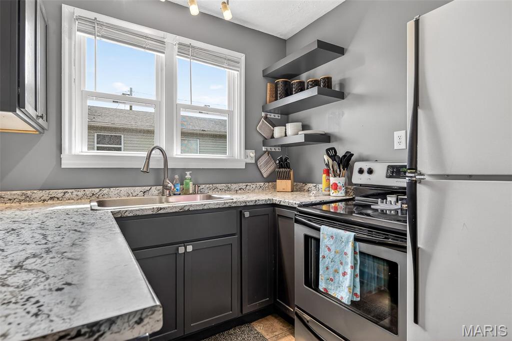 Lewis Lucas 4th Add - Residential