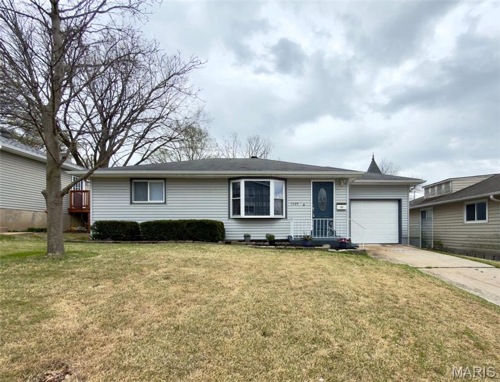 Photo of 1624 Forest Avenue, St Louis, MO 63139 (MLS # 26018682)