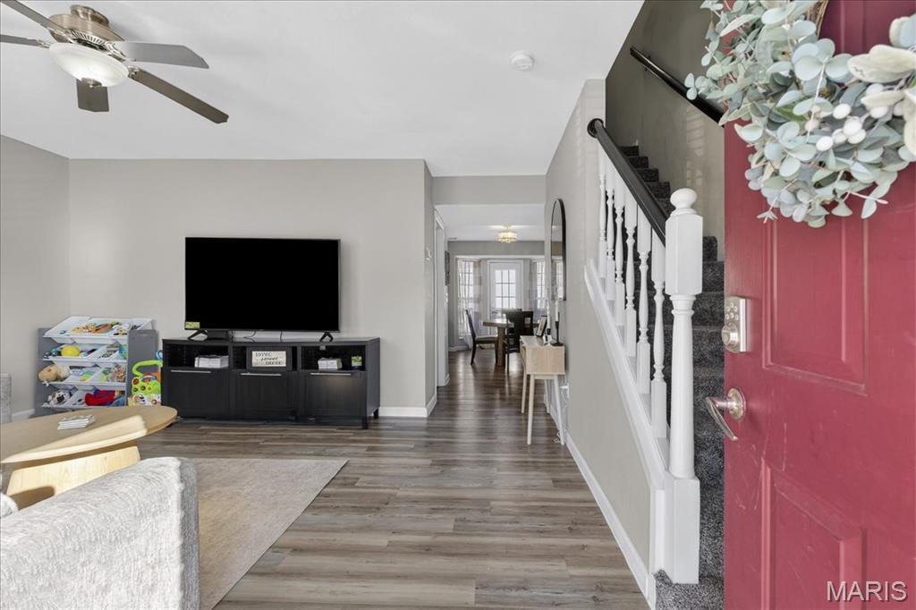 Sunset Ac Condos #8 Ph1 - Residential