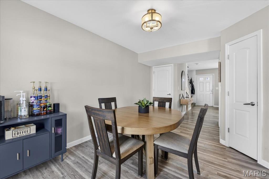 Sunset Ac Condos #8 Ph1 - Residential