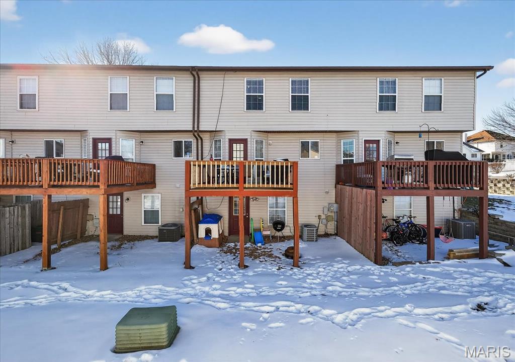 Sunset Ac Condos #8 Ph1 - Residential