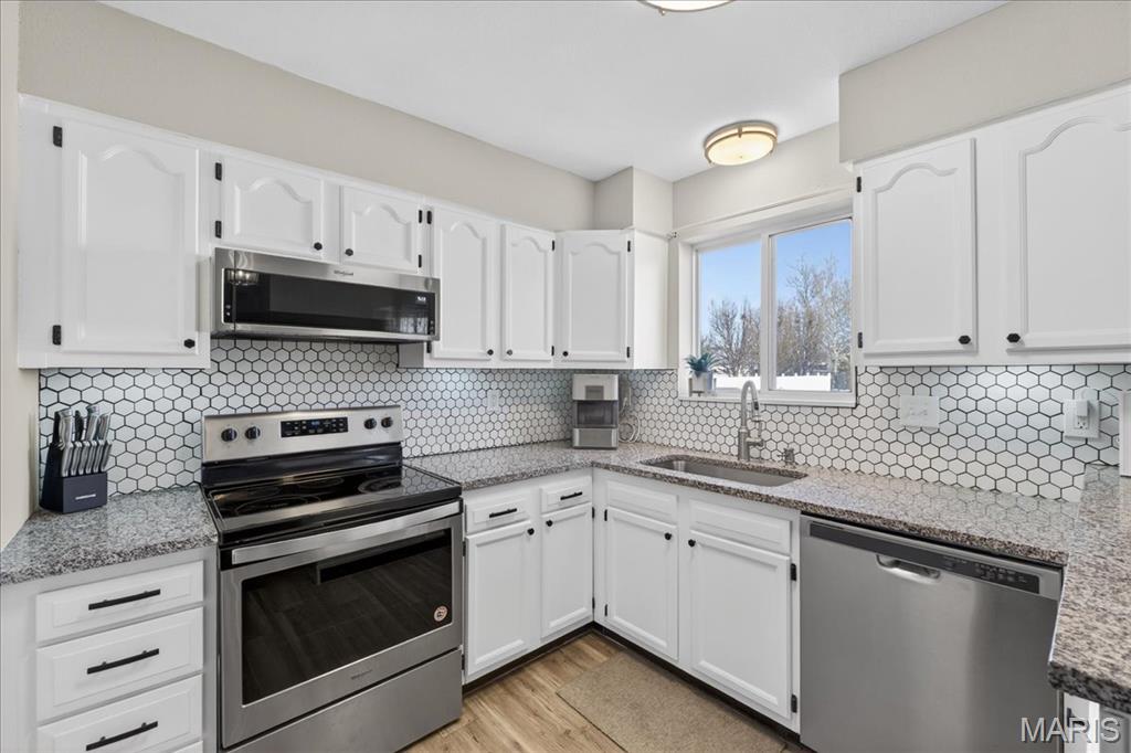 Sunset Ac Condos #8 Ph1 - Residential