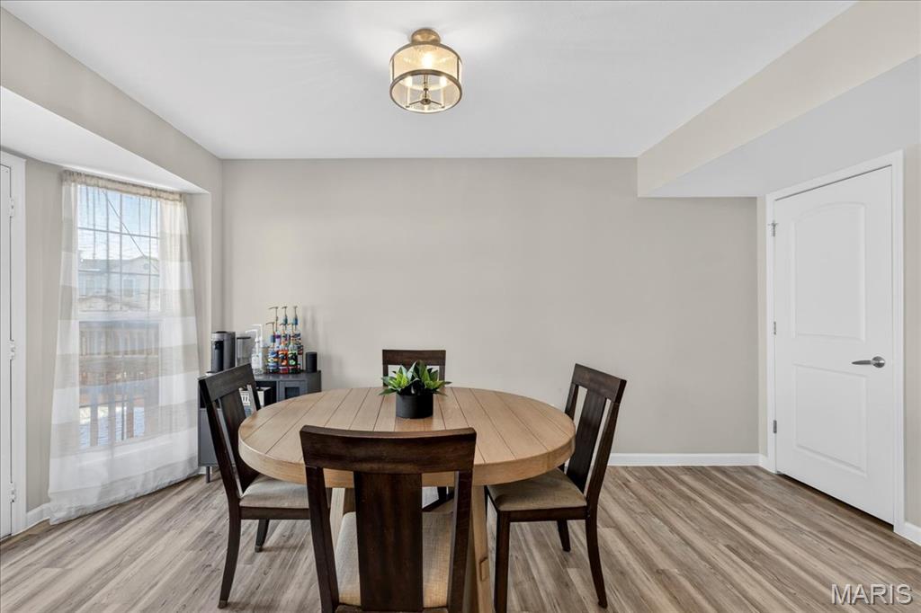 Sunset Ac Condos #8 Ph1 - Residential