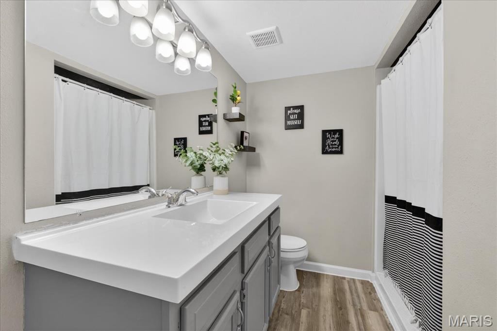 Sunset Ac Condos #8 Ph1 - Residential