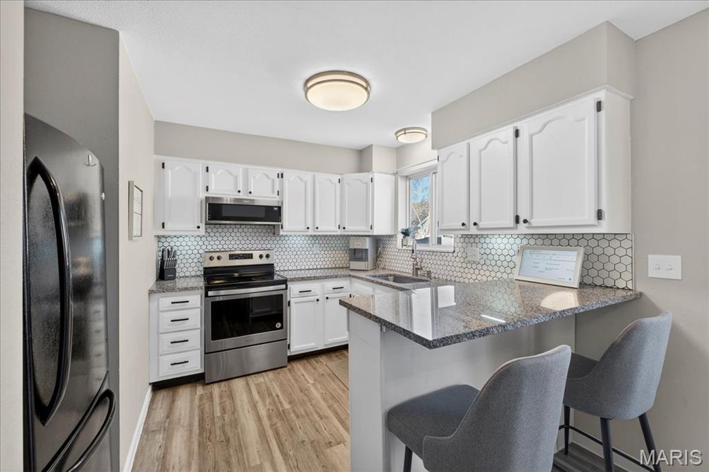 Sunset Ac Condos #8 Ph1 - Residential