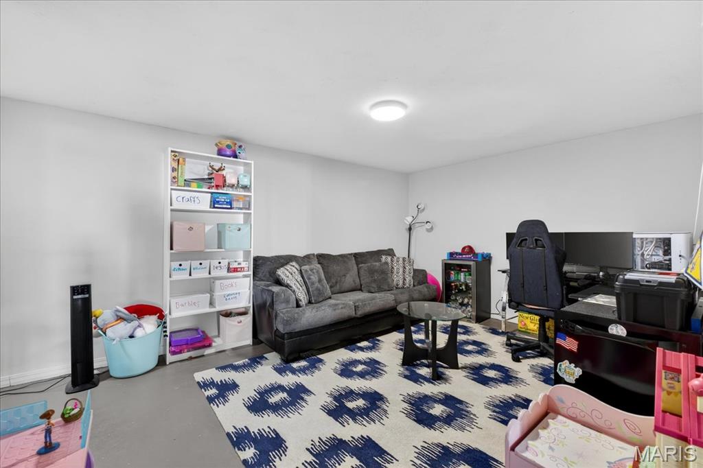 Sunset Ac Condos #8 Ph1 - Residential