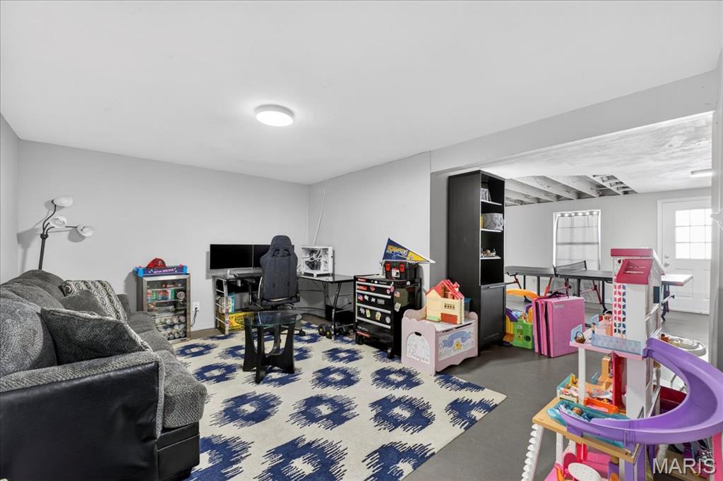 Sunset Ac Condos #8 Ph1 - Residential