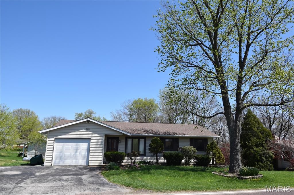 Photo of 3626 Blecha Road, Imperial, MO 63052 (MLS # 25073685)