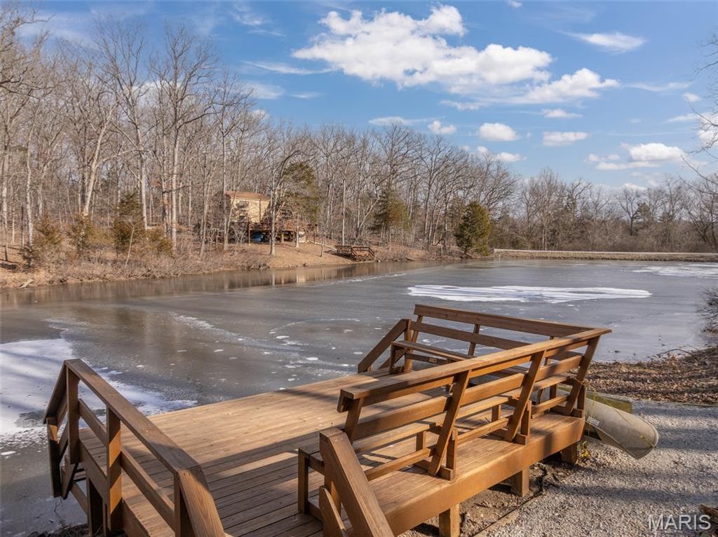 Photo of 402 Cervina Woods Drive, Innsbrook, MO 63390 (MLS # 26003902)