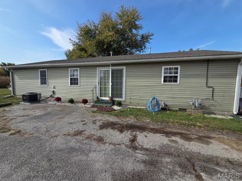 Tiny photo for 31595 Old Monticello Road, Canton, MO 63435 (MLS # 26068451)