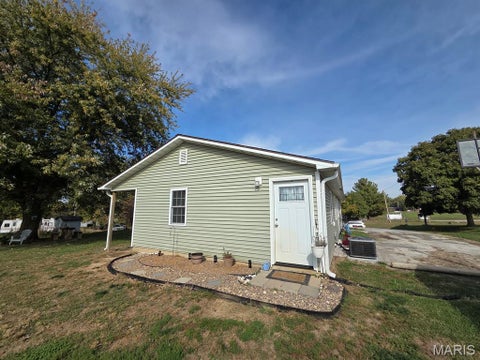 Tiny photo for 31595 Old Monticello Road, Canton, MO 63435 (MLS # 26068451)