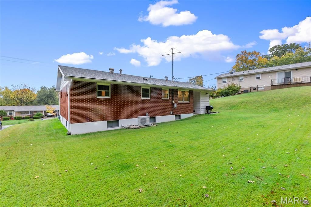 Photo of 251 Edgewood Drive, Cape Girardeau, MO 63703 (MLS # 25073409)