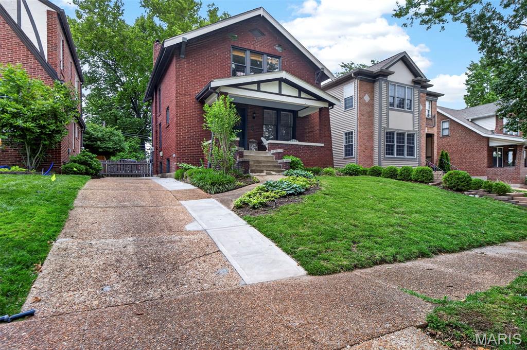 University Terrace - Residential