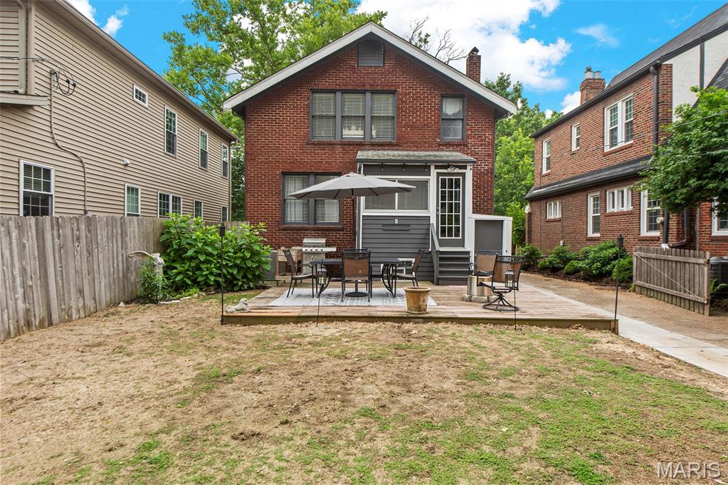 University Terrace - Residential