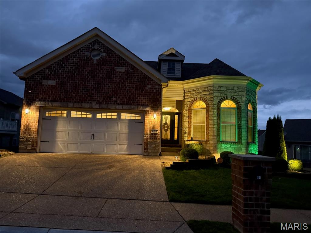 St Peters, Missouri 63366, United States, 4 Bedrooms Bedrooms, ,4 BathroomsBathrooms,Residential,Active,221839