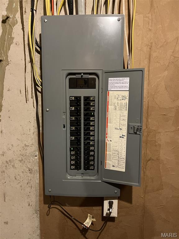 St Peters, Missouri 63366, United States, 4 Bedrooms Bedrooms, ,4 BathroomsBathrooms,Residential,Active,221839