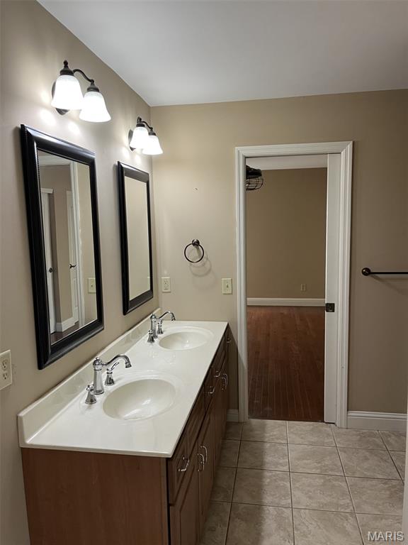 St Peters, Missouri 63366, United States, 4 Bedrooms Bedrooms, ,4 BathroomsBathrooms,Residential,Active,221839