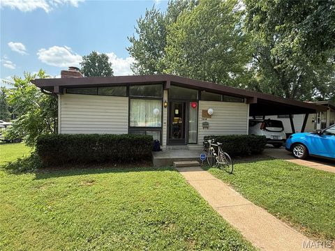 7018 Berkridge Drive Hazelwood MO 63042
