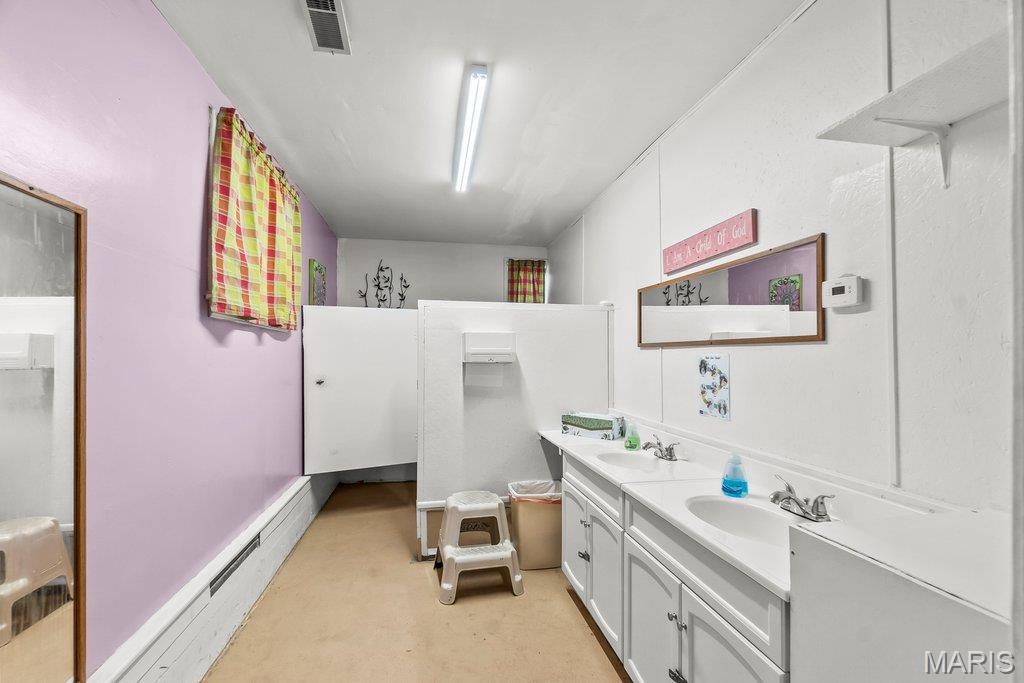 N/A - Commercial Sale