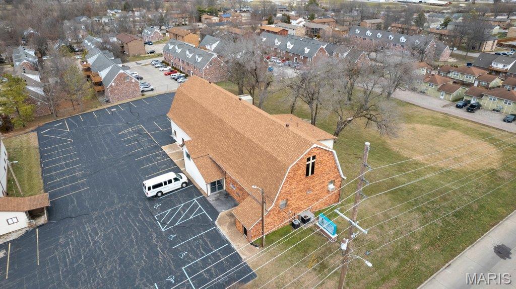 2826 Independence Street