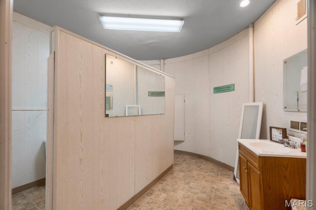 N/A - Commercial Sale