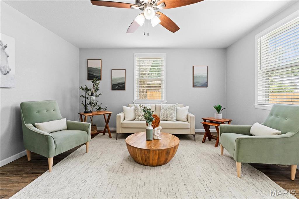 Edwardsville, Illinois 62025, United States, 2 Bedrooms Bedrooms, ,1 BathroomBathrooms,Residential,Pending,172589