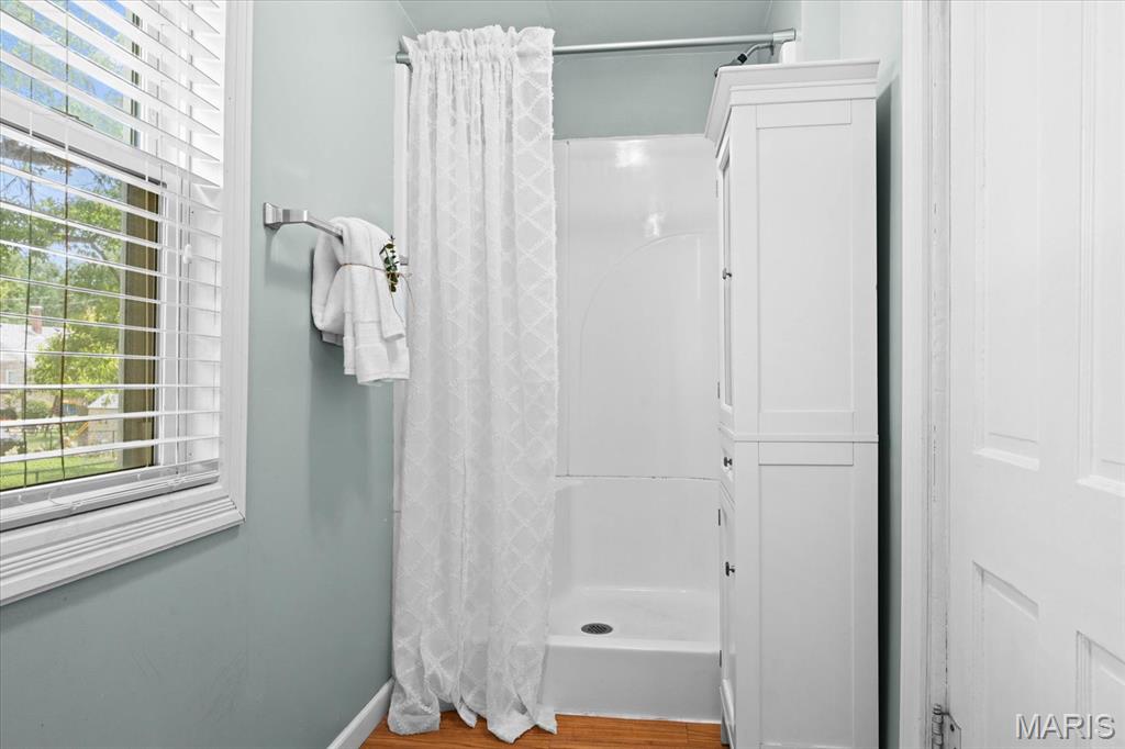 Edwardsville, Illinois 62025, United States, 2 Bedrooms Bedrooms, ,1 BathroomBathrooms,Residential,Pending,172589