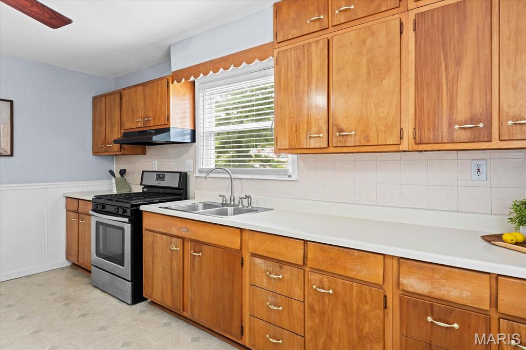 Edwardsville, Illinois 62025, United States, 2 Bedrooms Bedrooms, ,1 BathroomBathrooms,Residential,Pending,172589