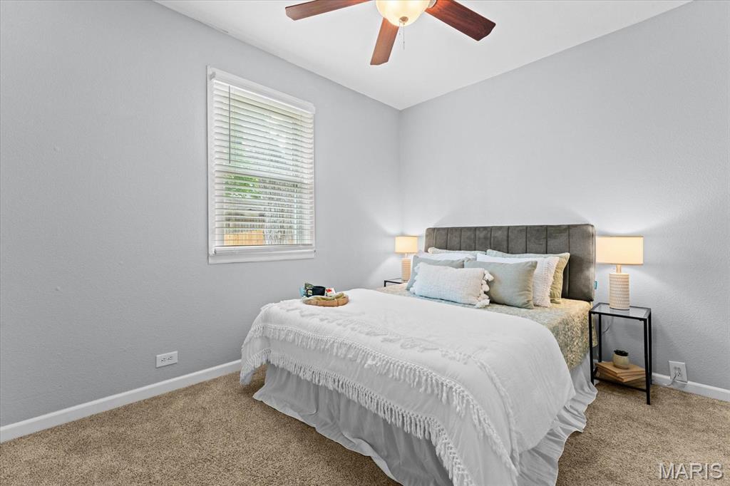 Edwardsville, Illinois 62025, United States, 2 Bedrooms Bedrooms, ,1 BathroomBathrooms,Residential,Pending,172589