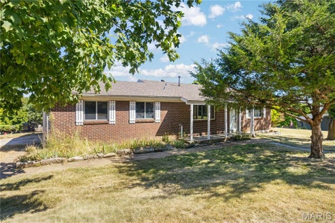 Photo of 5050 Country View Drive, Imperial, MO 63052 (MLS # 26060369)