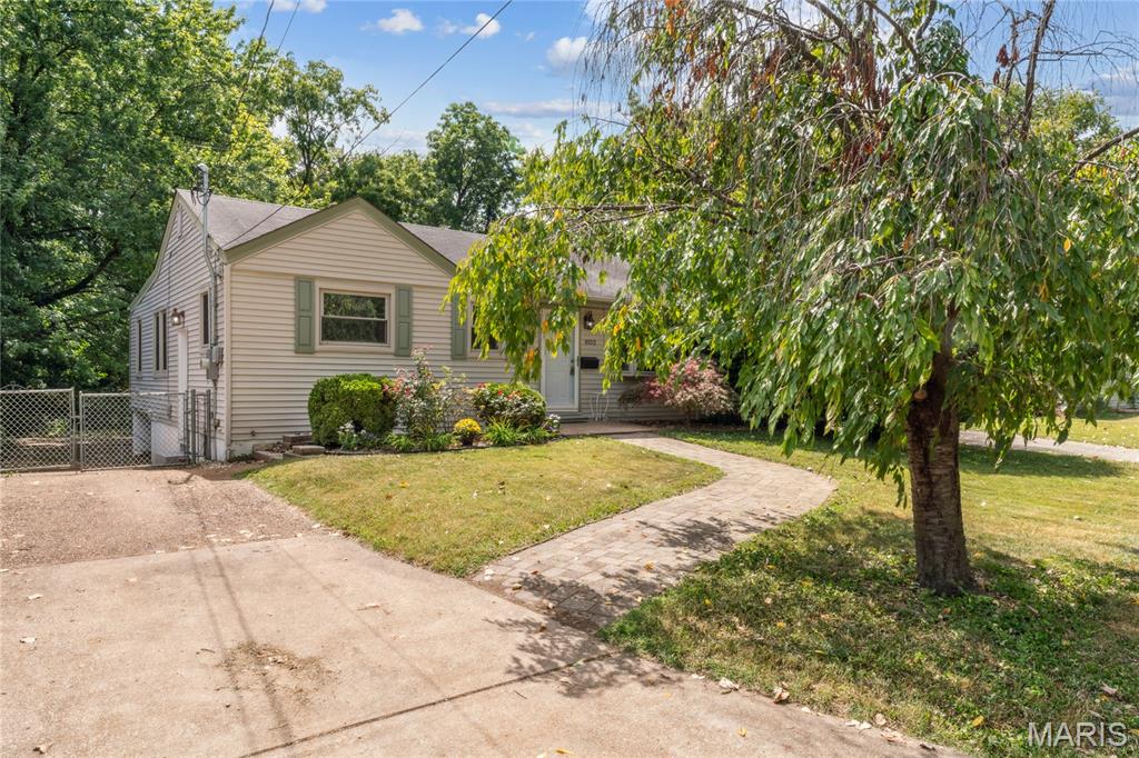 1052 Kuhlman Lane
